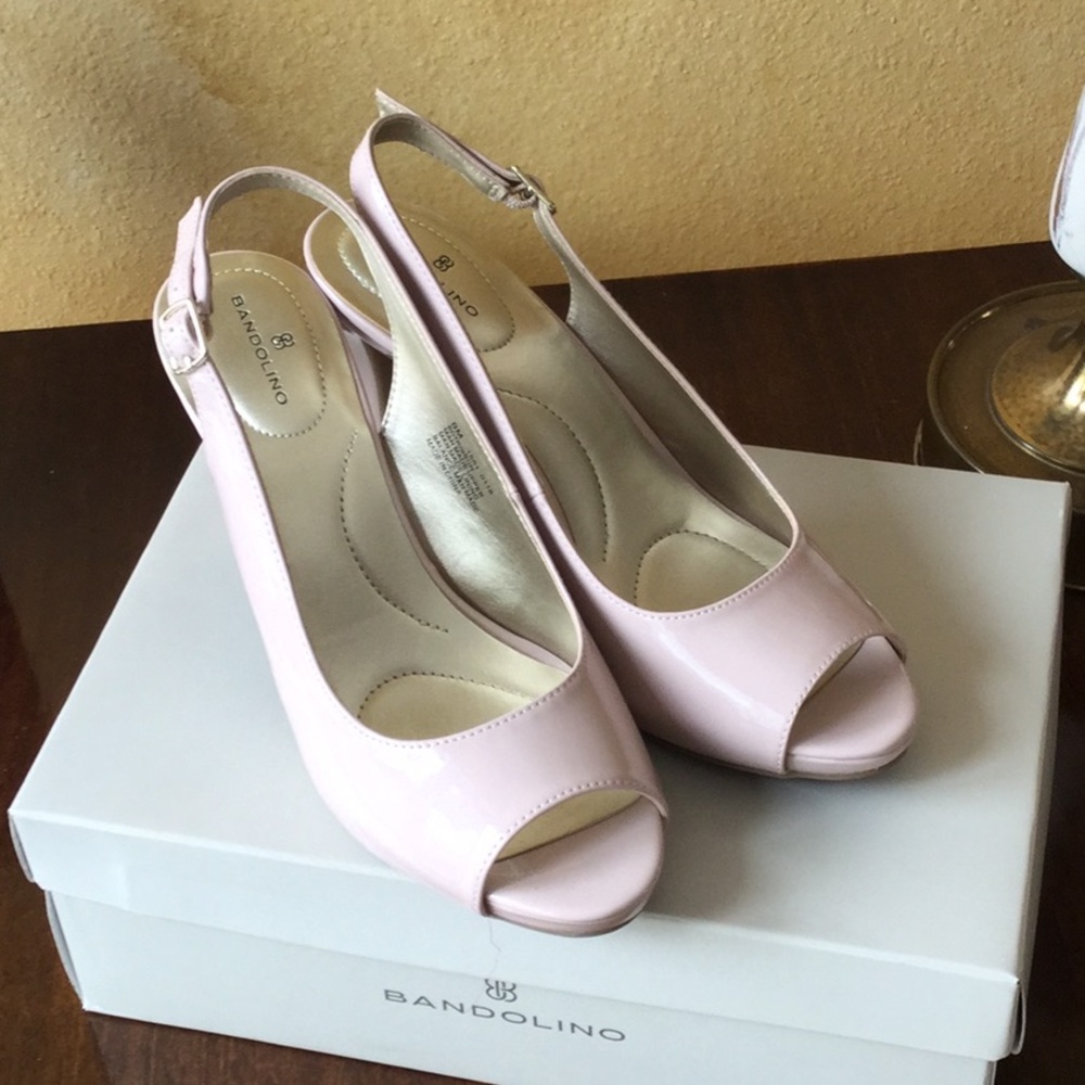 Bandolino Ribbon sandal